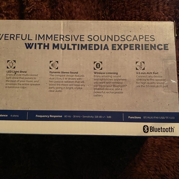 Brookstone Chroma Beat 17.5” multimedia sound bar - Picture 4 of 4